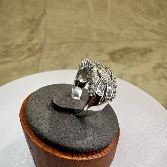 Sterling Silver 925 Baguette & Round CZ Twist Infinity Knot Ring..Size 7 - Picture 8 of 10